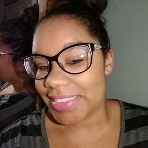 Meet your Posher, Brandi